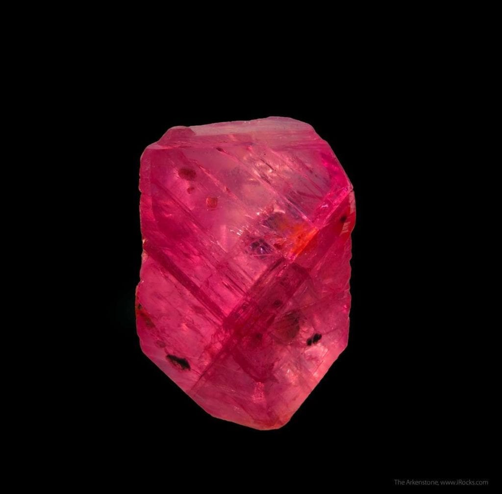 Cristal de rubí - Mogok, Myanmar