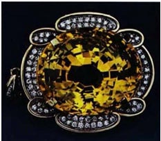 CORINDÓN: Zafiro, Sri Lanka (184, colgante de oro con diamantes) 