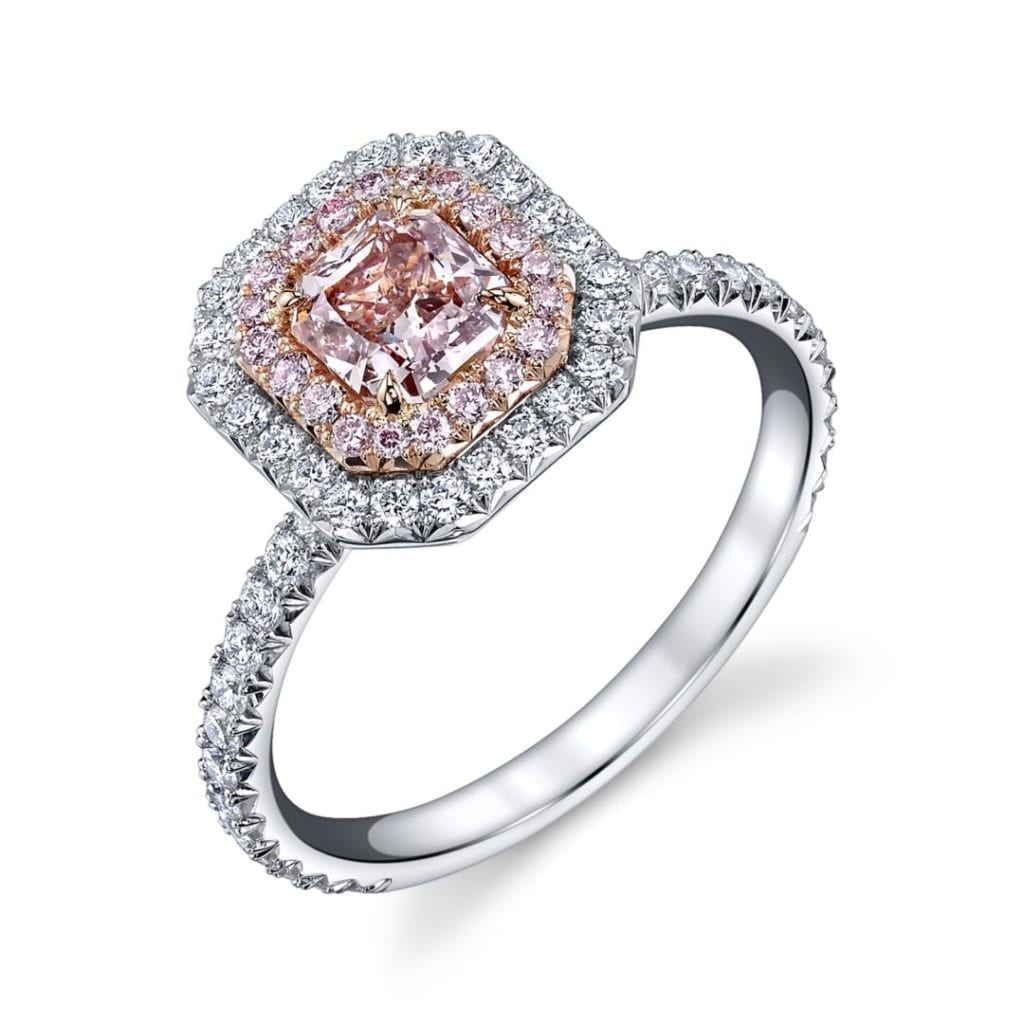 Guía de compra de diamantes rosas de fantasía: anillo de diamantes rosas radiantes de 0,71 quilates