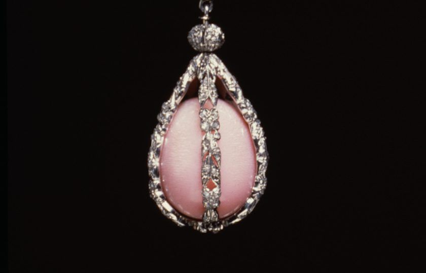 Colgante de perla de concha de Tiffany and Company