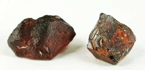 cristales de granate rodolita - Kenia