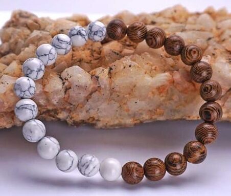 joyería para hombres elegancia con piedras naturales marron y blanca